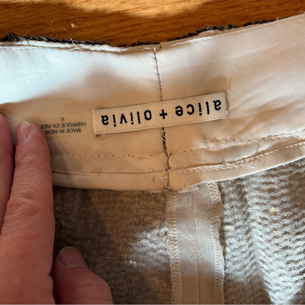 Alice + Olivia Metallic Sequin trouser Pants size 6 - Picture 5 of 8